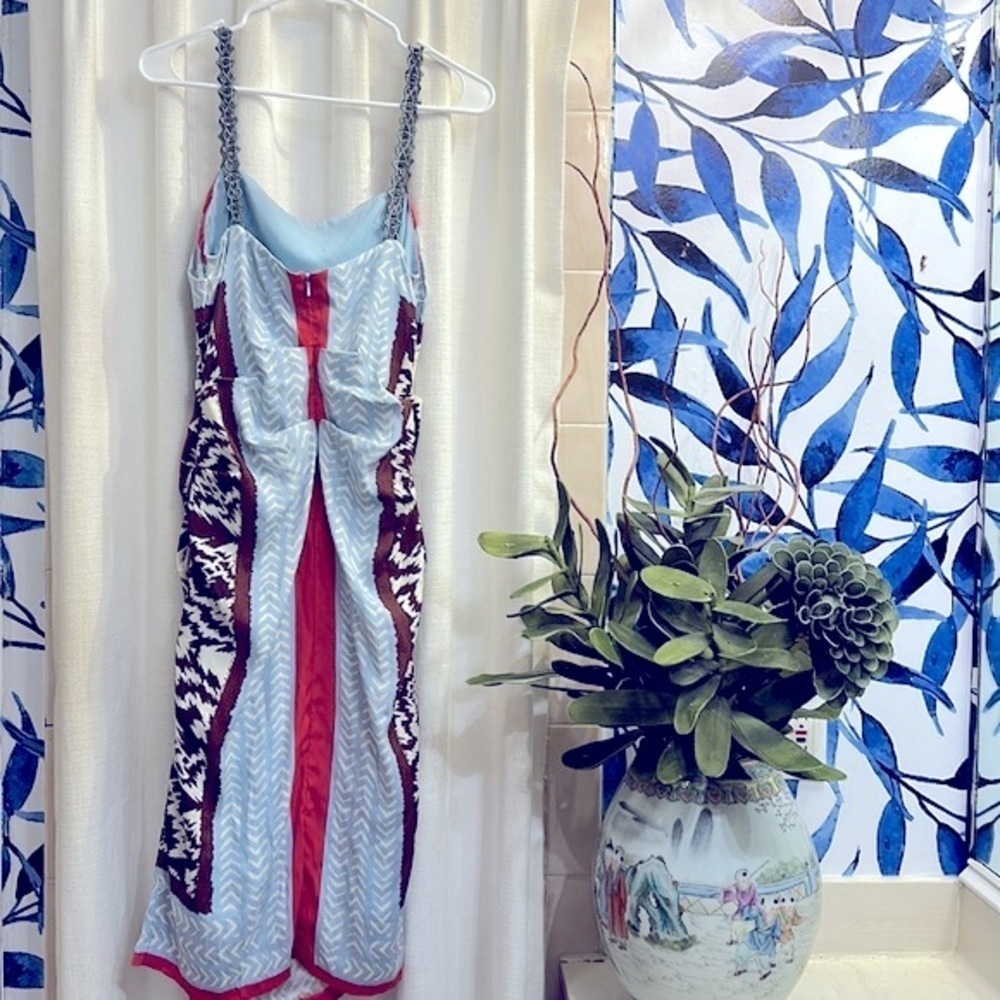 NWOT Women’s Nicole Miller Studio 92% Silk & 8% Spandex Abstract Print Dress 8 - Picture 5 of 8